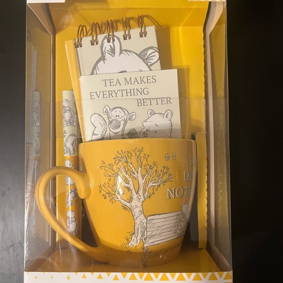 Disney Winnie the Pooh Mug Gift Set - Picture 3 of 5